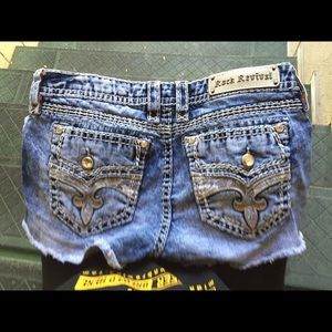 Rock revival shorts size 31