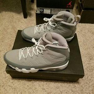 Air Jordan 9 Retro Cool Grey