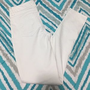 17/21 exclusive denim: White Jeans