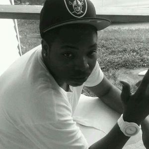 Meet your Posher, Devonte