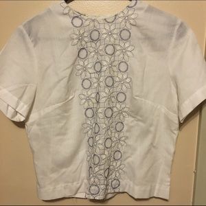 Nice vintage shirt. Buttons are in front