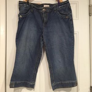size 20 Capri jeans