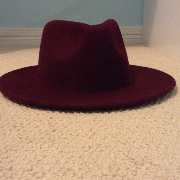 🌸Forever 21: Maroon Hat🌸 SELL BY 10/7 OR DONATE!