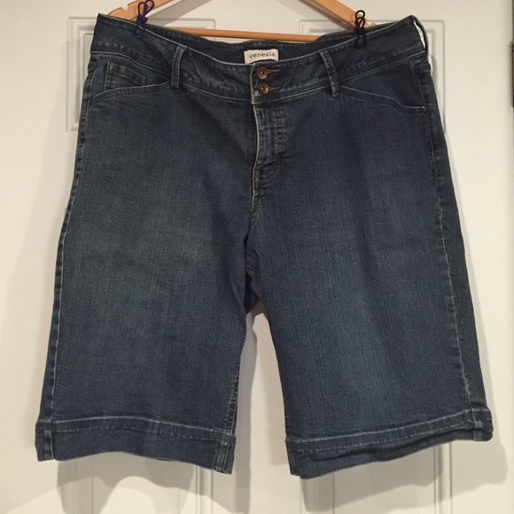 Size 20 knee length jeans