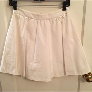 White flare alice olivia skirt size 2