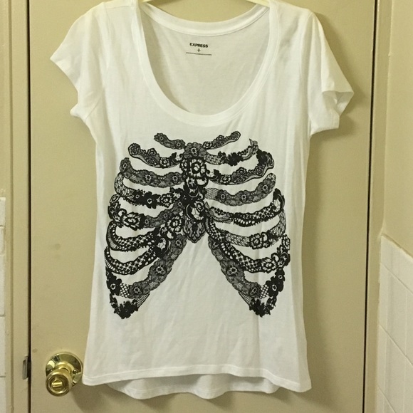 Express skull tee