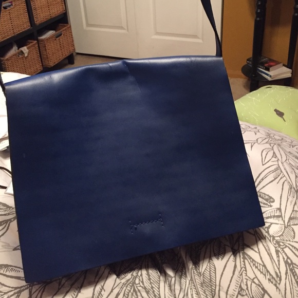 Navy Bcbgmaxazria crossbody bag