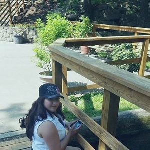 Meet your Posher, Noelia