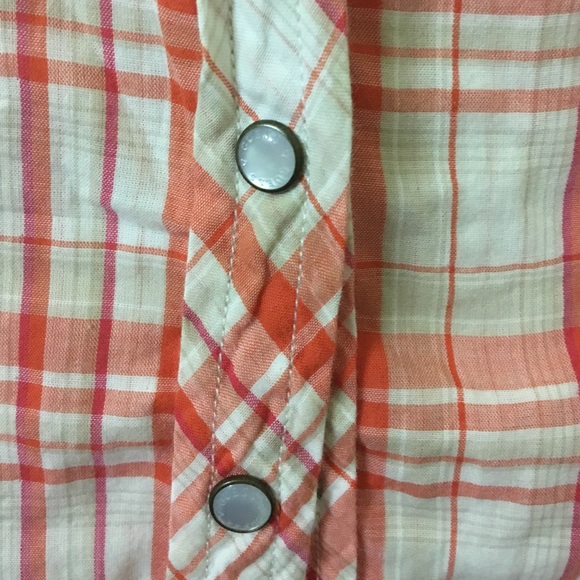 Guess button down - Picture 2 of 2