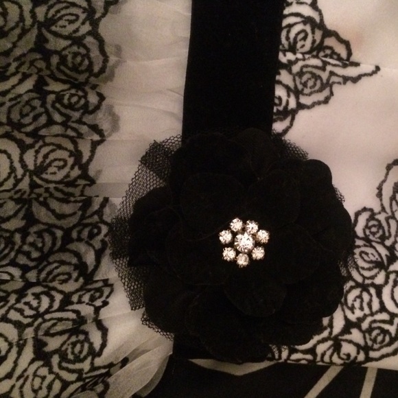 Formal dress - Picture 3 of 4