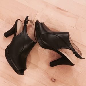 Peep toe heels