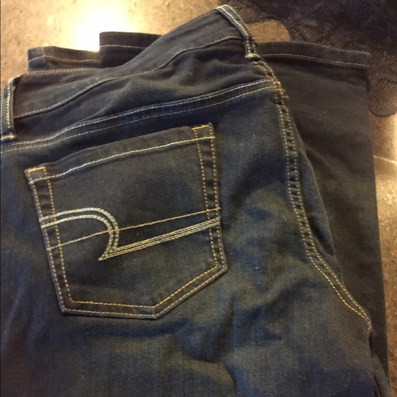 American eagle boyfriend jeans
