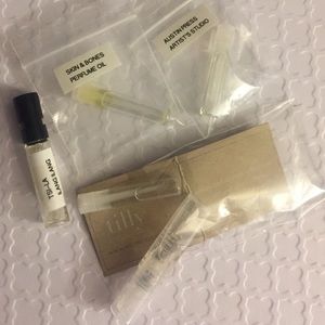 Sample fragrance bundle