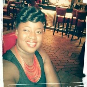 Meet your Posher, Jacqueline