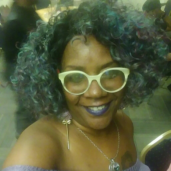 Meet your Posher, Sha-sha - Picture 2 of 2