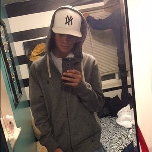 Meet your Posher, Isaac