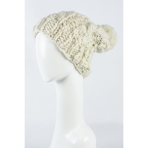 Last One- Chunky Knit Pom Pom Beanie - Picture 2 of 4