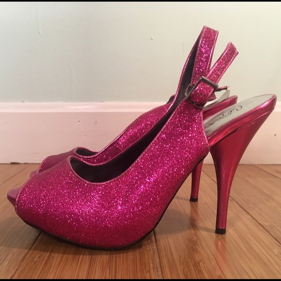 🎉Hot Pink Glitter Platform Pumps - New Years look