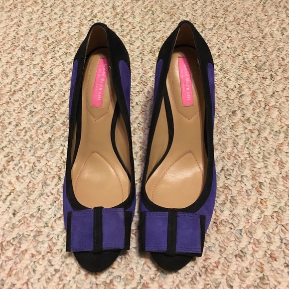 Isaac Mizrahu classic pumps sz7