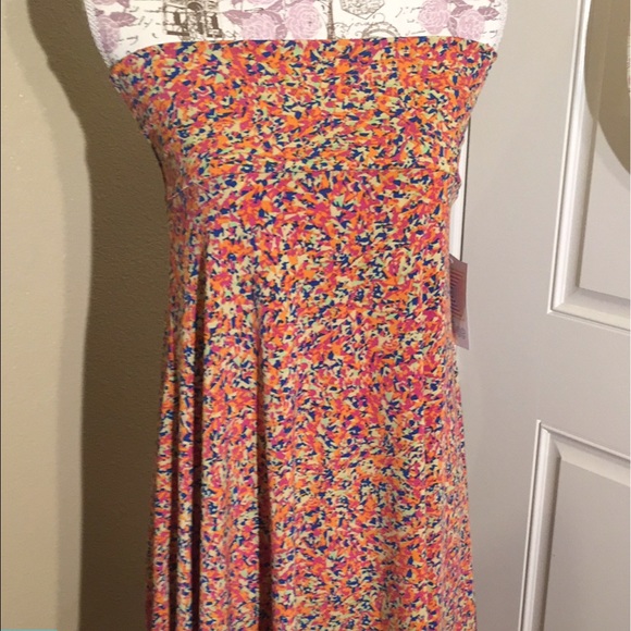 Awesome LuLaRoe Azure skirt!!