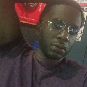 Meet your Posher, Adrian