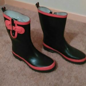 LAST CHANCE Western Chief Rain boots!