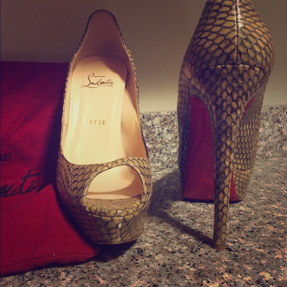 Louboutin Shoes- 100% Authentic- comes w/bag