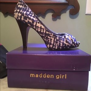 Madden Girl Size 8