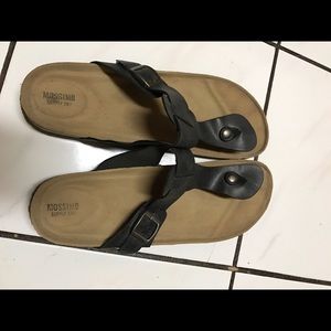 Mossimo Black thong sandals