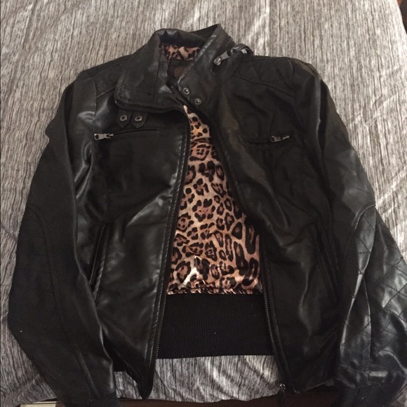 Verrry nice dark black cheetah leather jacket
