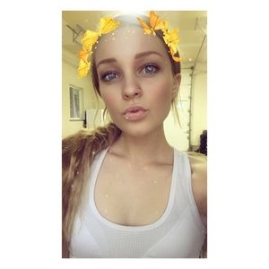 Meet your Posher, Melea