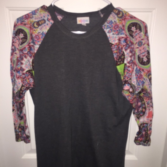 Lularoe Randy T-shirt