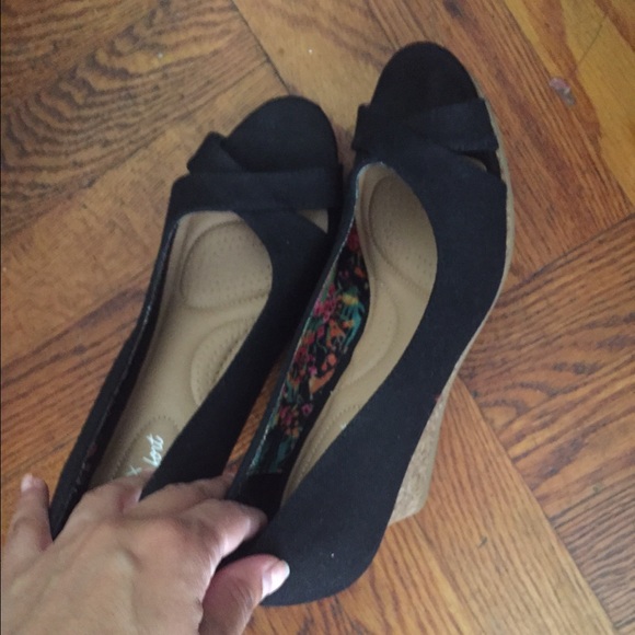 Payless shoes