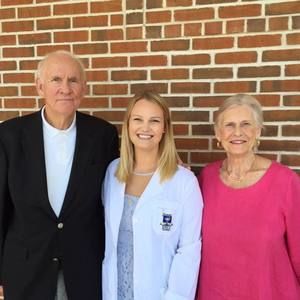 Meet your Posher, Rebecca