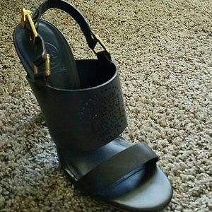 Lovely authentic Tory Burch heels