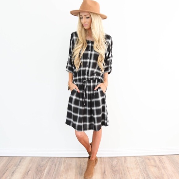 Plaid Dress - Picture 1 of 1