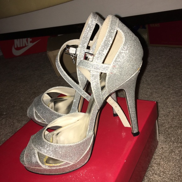 Guess sparkly heels