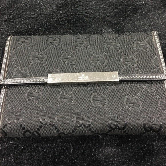 Black fashion wallet