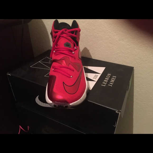 Lebron XIII - Picture 2 of 3
