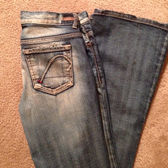 Guess Brand Jeans - Picture 3 of 3
