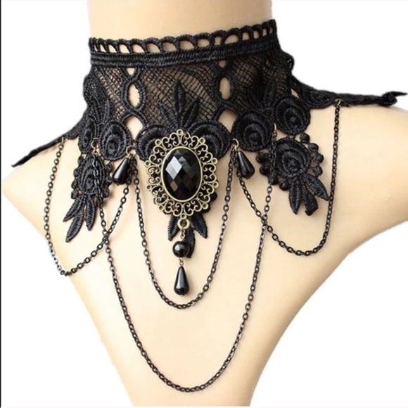 Black vintage collar/choker necklace - Picture 2 of 3