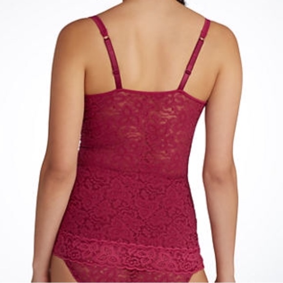 SOLD SOLD NWT Red lace Sháping Cami XXL - Picture 2 of 4