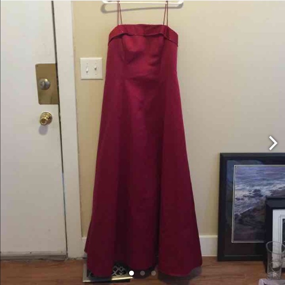 Moving sale!Michaelangelo wine wedding dress
