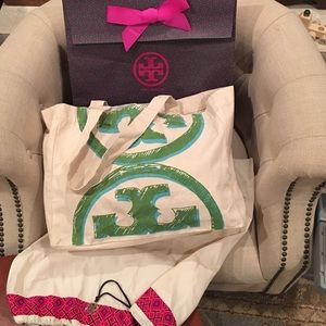 Tory Burch RESERVED