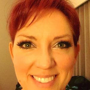 Meet your Posher, Carla