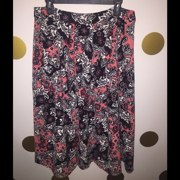 Floral Pleated Skirt