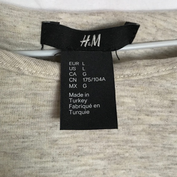 H&M "Konichiwa" Graphic Shirt - Picture 3 of 3