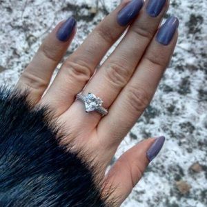 (Size 9) new 3ct heart wedding ring