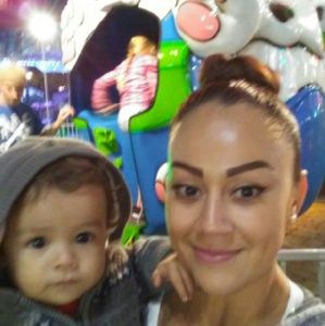 Meet your Posher, Adriana