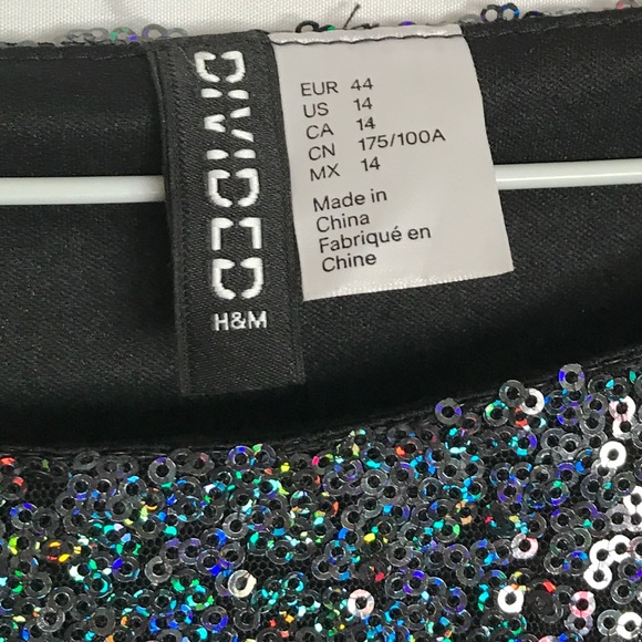 H&M Dark Sequin Crop Top - Picture 3 of 3